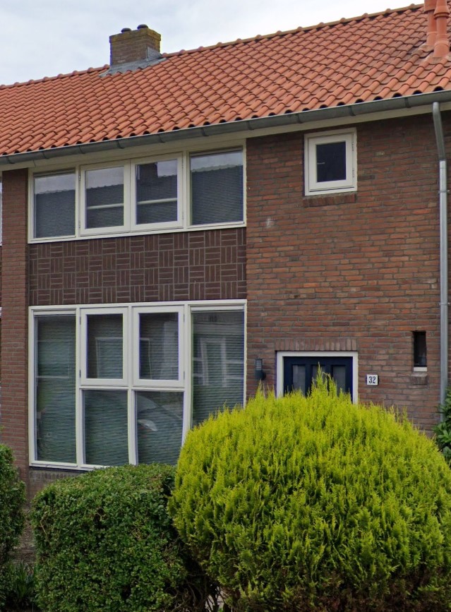 Burgemeester van Meursstraat 32